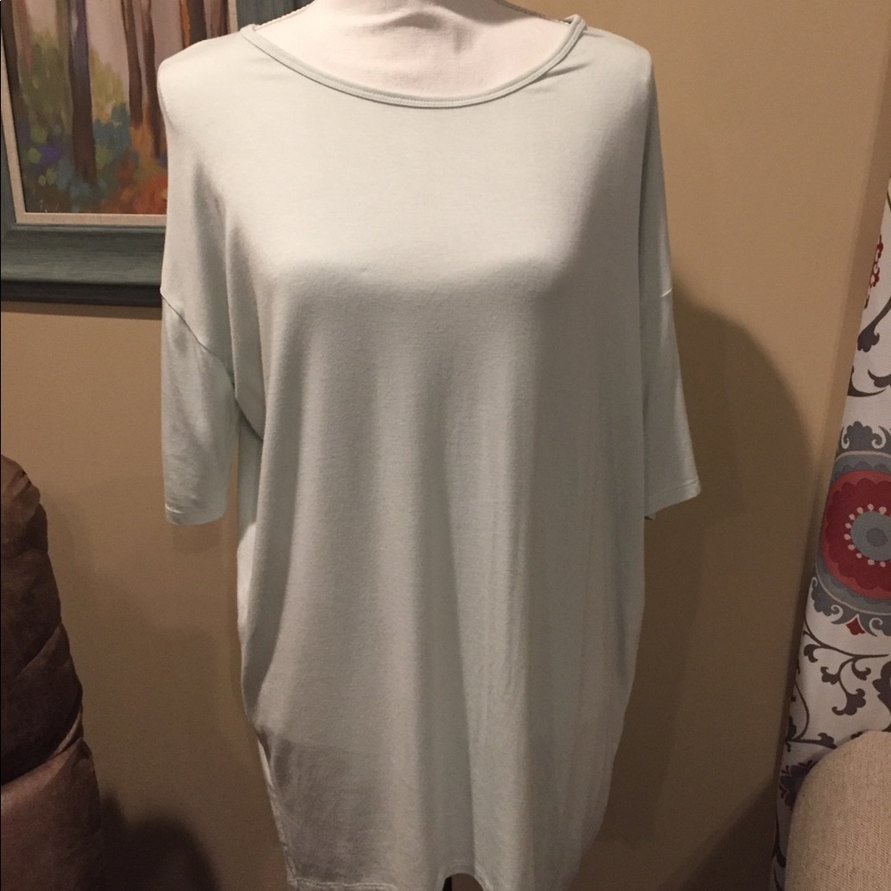 XS mint green LulaRoe Irma